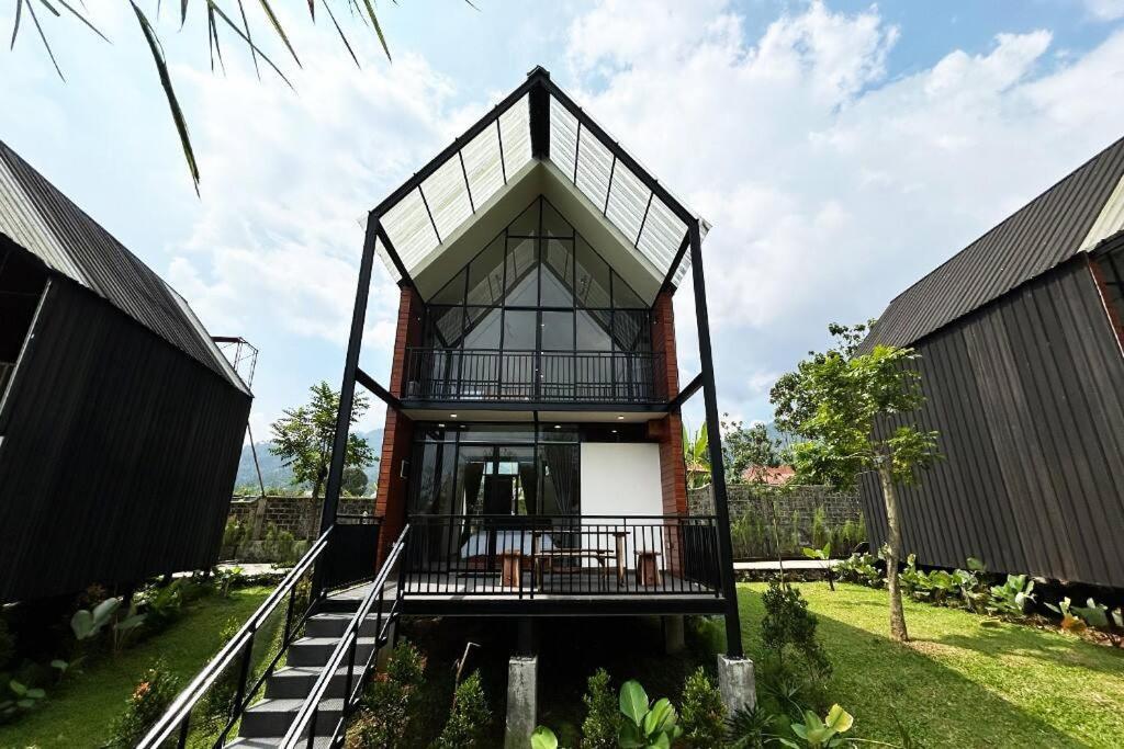 Bango Loft-2 Villa *
